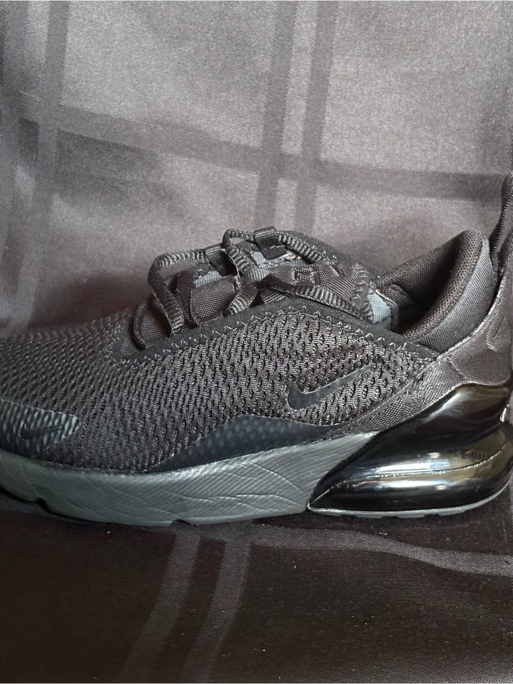Nike Air Max 270 Shoes Youth Size 2Y Triple Black Running Sneakers
